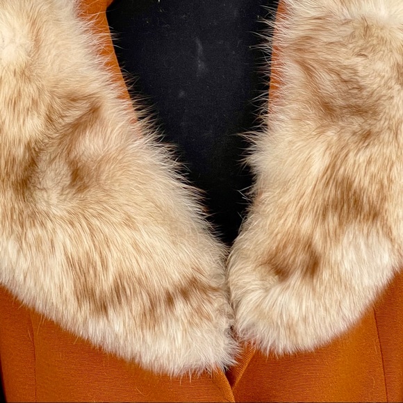 Era1960’s Gorgeous Tailored Coat with real fur S-M - Picture 6 of 9